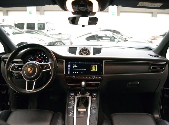 PORSCHE Macan usata, con Autoradio