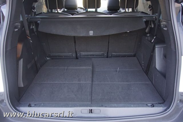 PEUGEOT 5008 usata, con Sistema di navigazione