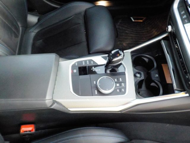 BMW 318 usata, con Android Auto