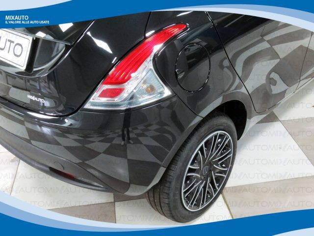 LANCIA Ypsilon usata, con Servosterzo