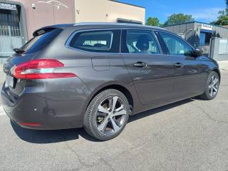 PEUGEOT 308 usata, con Alzacristalli elettrici