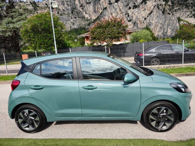 HYUNDAI i10 usata, con Autoradio