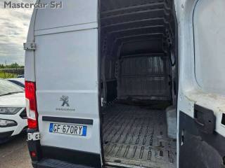 PEUGEOT Boxer usata, con Park Distance Control