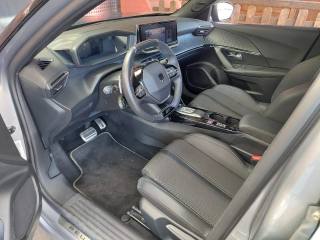 PEUGEOT 2008 usata, con Cruise Control