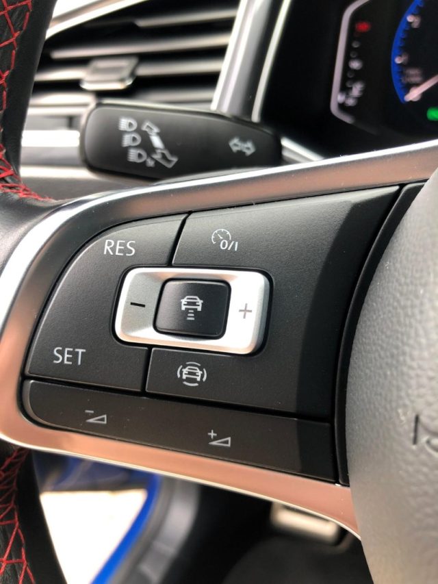 VOLKSWAGEN T-Roc usata, con Vetri oscurati
