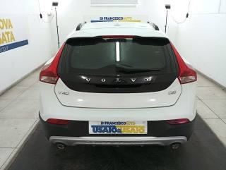 VOLVO V40 Cross Country usata, con Alzacristalli elettrici