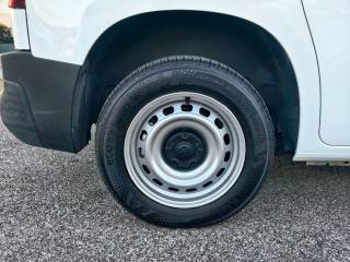 OPEL Combo usata, con Chiusura centralizzata