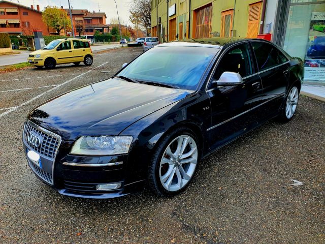 AUDI S8 usata, con Airbag laterali