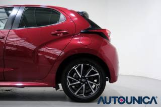 TOYOTA Yaris usata, con Fari full-led