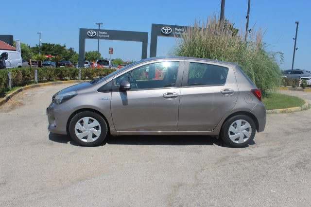 TOYOTA Yaris usata, con Autoradio