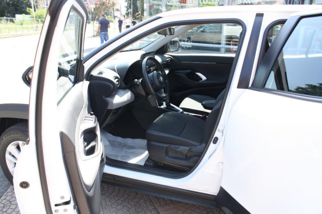 TOYOTA Yaris Cross usata, con Sistema di navigazione