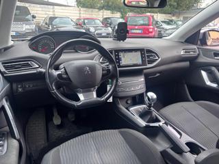 PEUGEOT 308 usata, con Boardcomputer