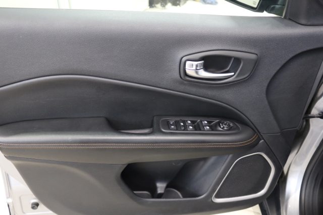 JEEP Compass usata, con Airbag testa