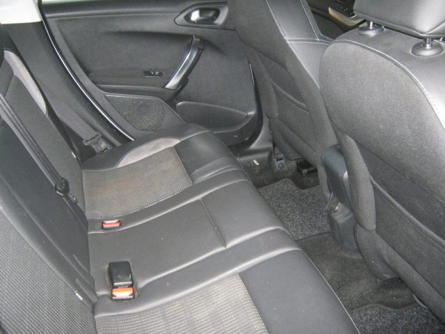 PEUGEOT 2008 usata, con Boardcomputer