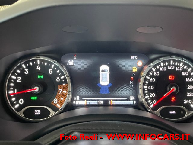 JEEP Renegade usata, con USB