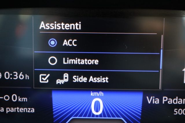 VOLKSWAGEN T-Roc usata, con MP3