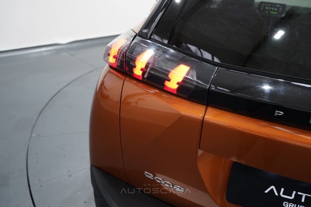 PEUGEOT 2008 usata, con Isofix