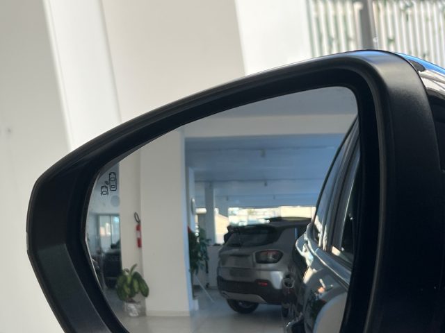 PEUGEOT 3008 usata, con Isofix