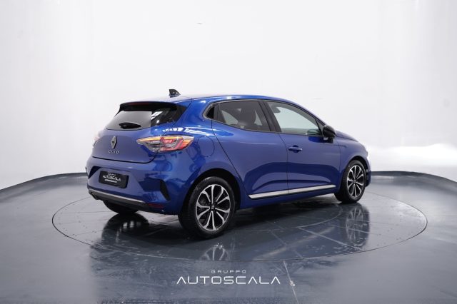RENAULT Clio usata, con Autoradio