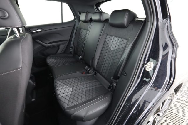 VOLKSWAGEN T-Cross usata 9