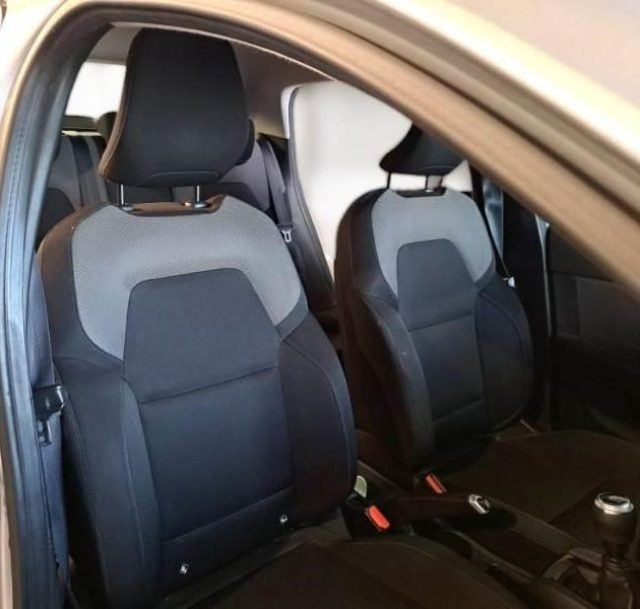 RENAULT Clio usata, con Controllo trazione