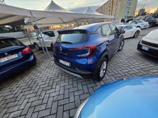 RENAULT Captur usata, con Autoradio