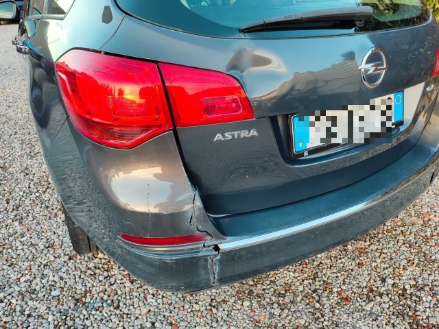 OPEL Astra usata, con Chiusura centralizzata
