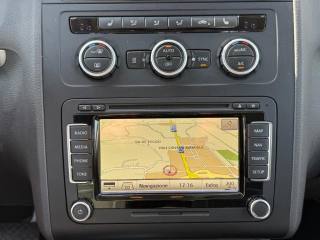 VOLKSWAGEN Touran usata, con Fendinebbia