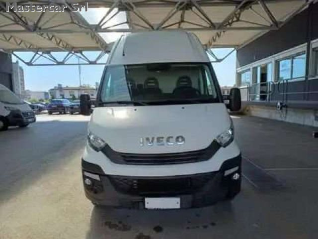 IVECO Daily usata, con Airbag Passeggero