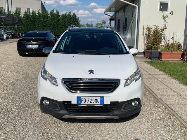 PEUGEOT 2008 usata, con Airbag