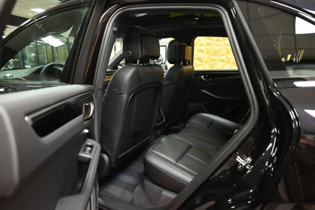PORSCHE Macan usata 11