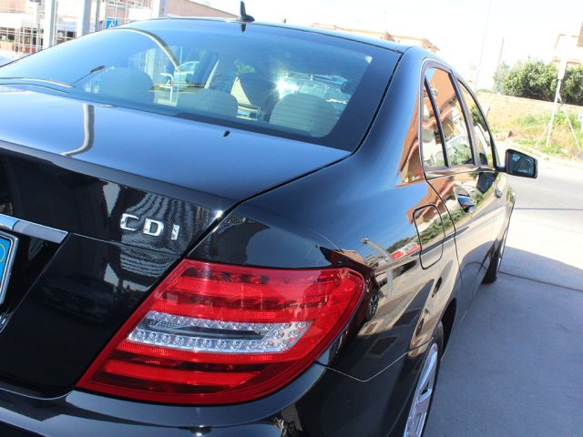 MERCEDES-BENZ C 220 usata, con Bluetooth