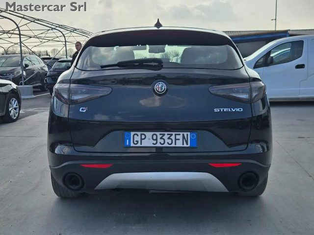 ALFA ROMEO Stelvio usata, con Chiusura centralizzata
