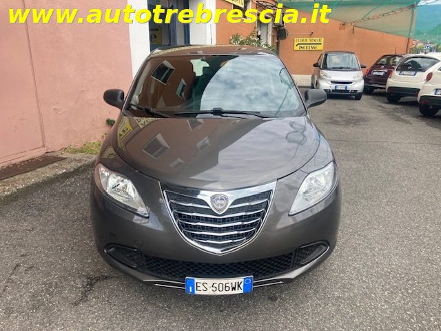 LANCIA Ypsilon usata, con Lettore CD