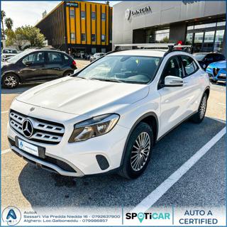 MERCEDES-BENZ GLA 200 d Automatic Business