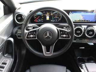 MERCEDES-BENZ A 180 usata, con USB