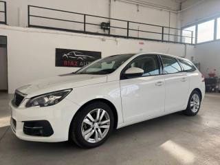 PEUGEOT 308 usata, con Autoradio