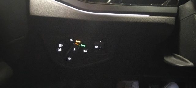 VOLKSWAGEN Taigo usata, con Frenata d