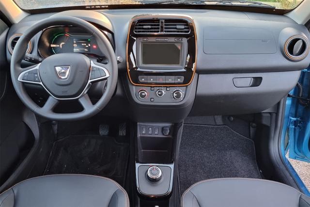 DACIA Spring usata, con Autoradio
