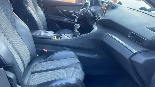 PEUGEOT 3008 usata, con Servosterzo