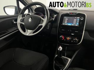 RENAULT Clio usata, con Park Distance Control