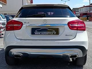 MERCEDES-BENZ GLA 200 usata, con Bracciolo