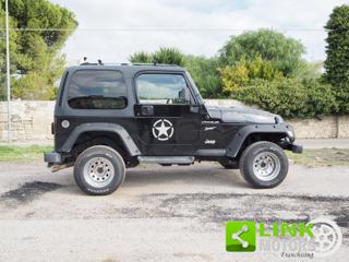 JEEP Wrangler usata, con Autoradio