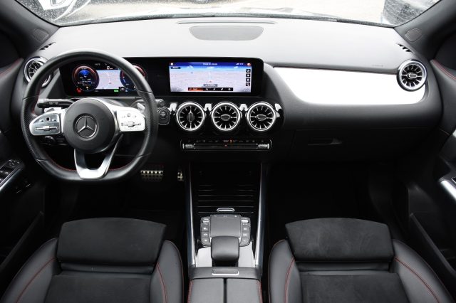 MERCEDES-BENZ GLA 250 usata, con Cerchi in lega