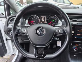 VOLKSWAGEN Golf usata, con Autoradio