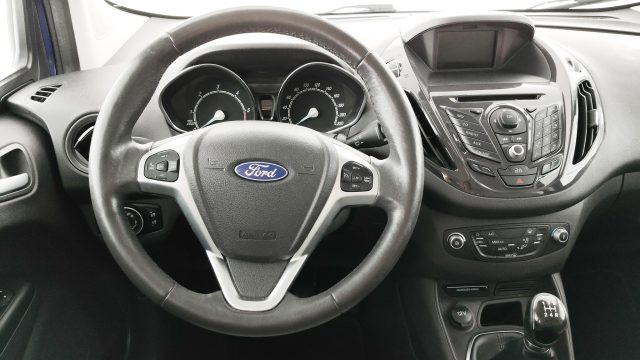 FORD Tourneo Courier usata, con Airbag testa