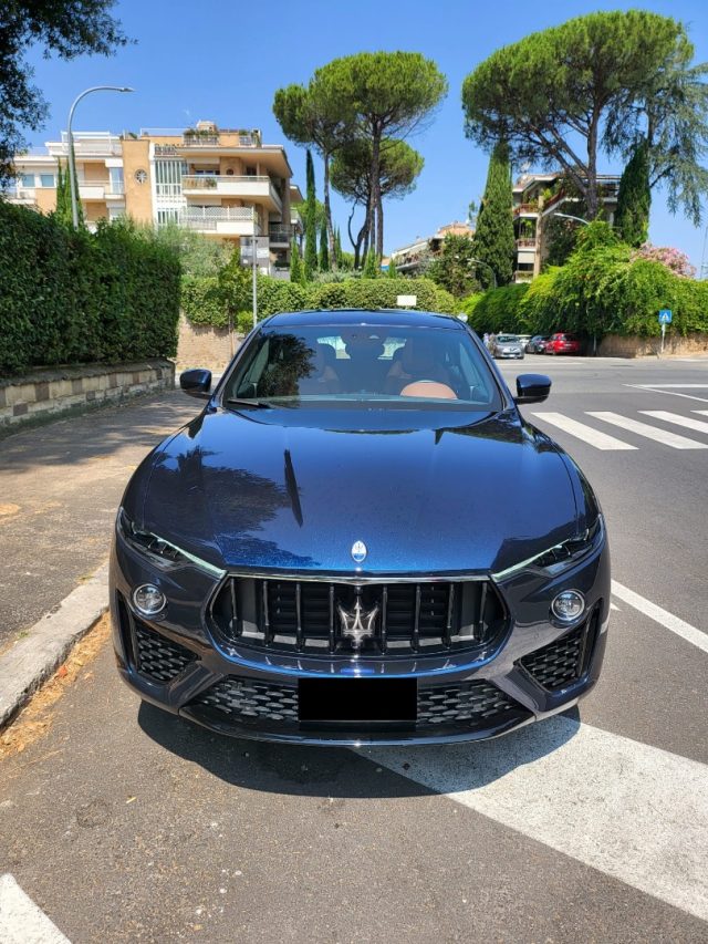 MASERATI Levante usata, con Cerchi in lega