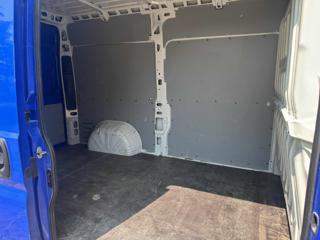 PEUGEOT Boxer usata, con Servosterzo