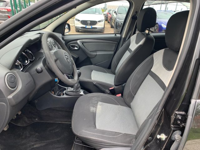 DACIA Duster usata, con USB