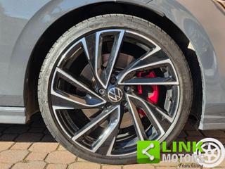VOLKSWAGEN Golf GTI usata, con Autoradio